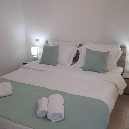 Casa Elena Eselnita Hotel Bagian luar foto