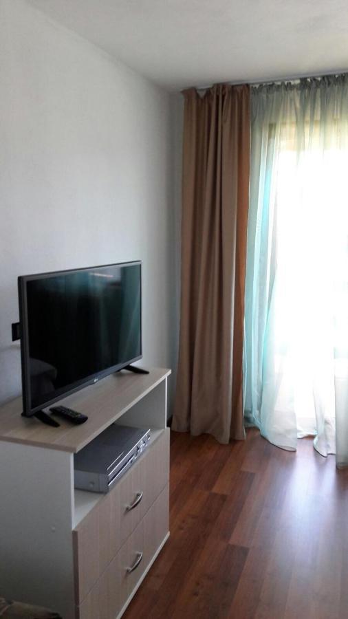 Casa Elena Eselnita Hotel Bagian luar foto