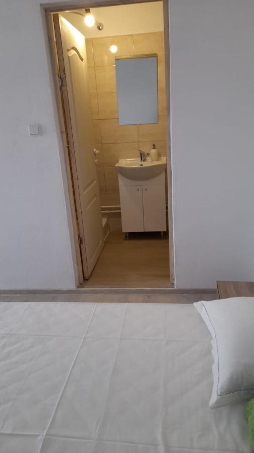 Casa Elena Eselnita Hotel Bagian luar foto