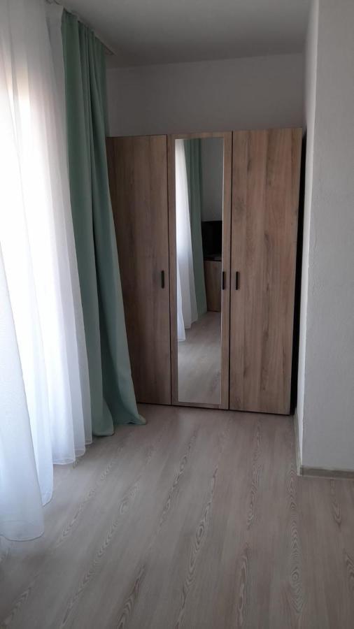 Casa Elena Eselnita Hotel Bagian luar foto