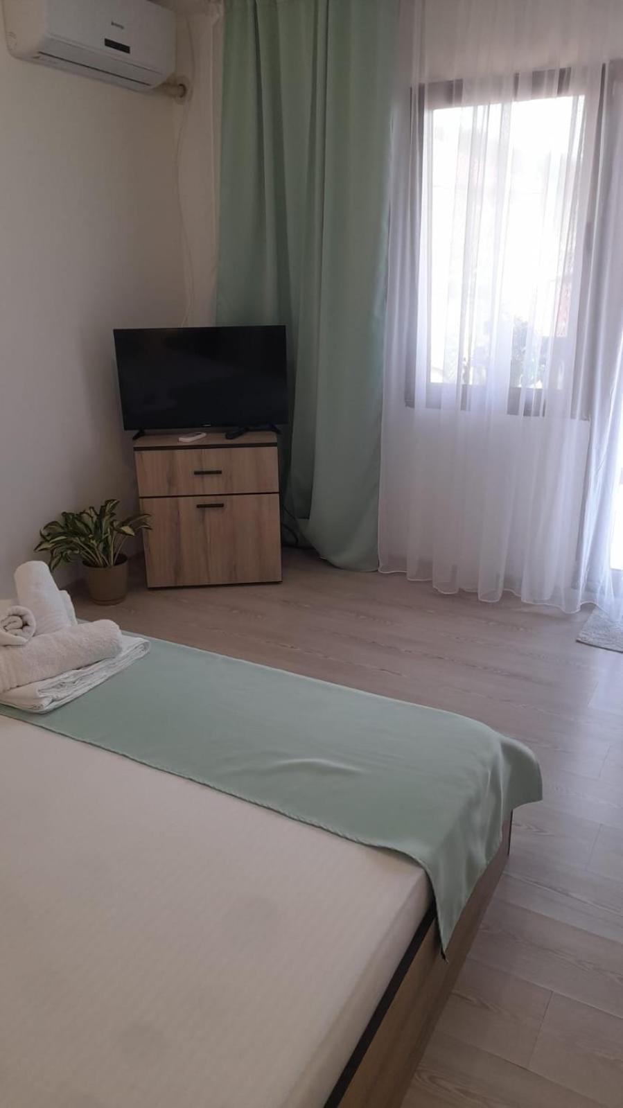 Casa Elena Eselnita Hotel Bagian luar foto