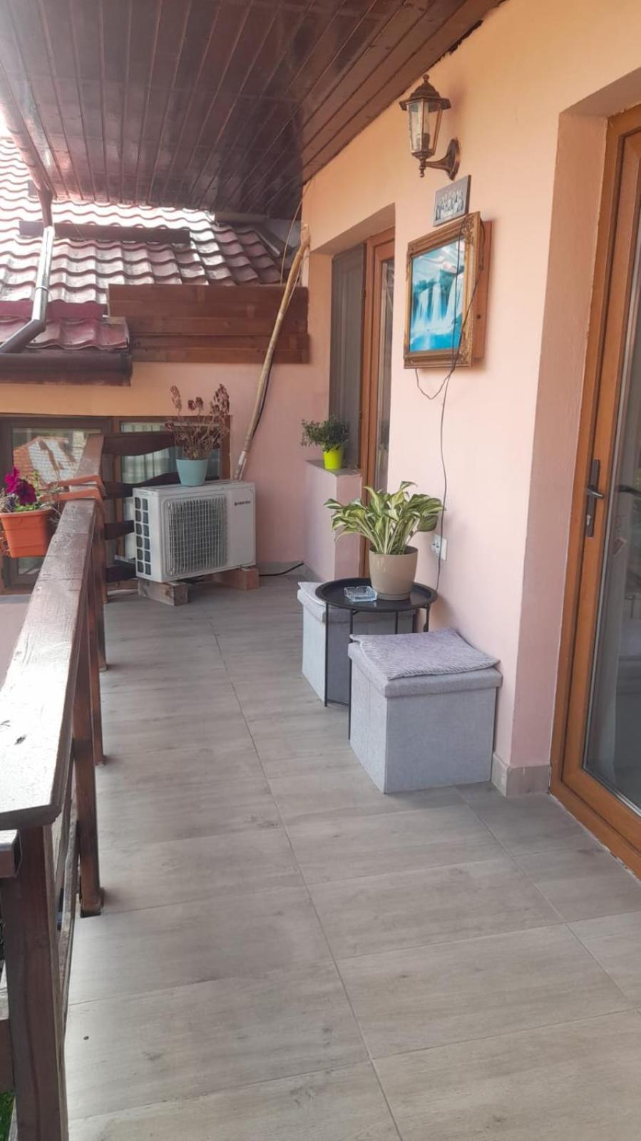 Casa Elena Eselnita Hotel Bagian luar foto