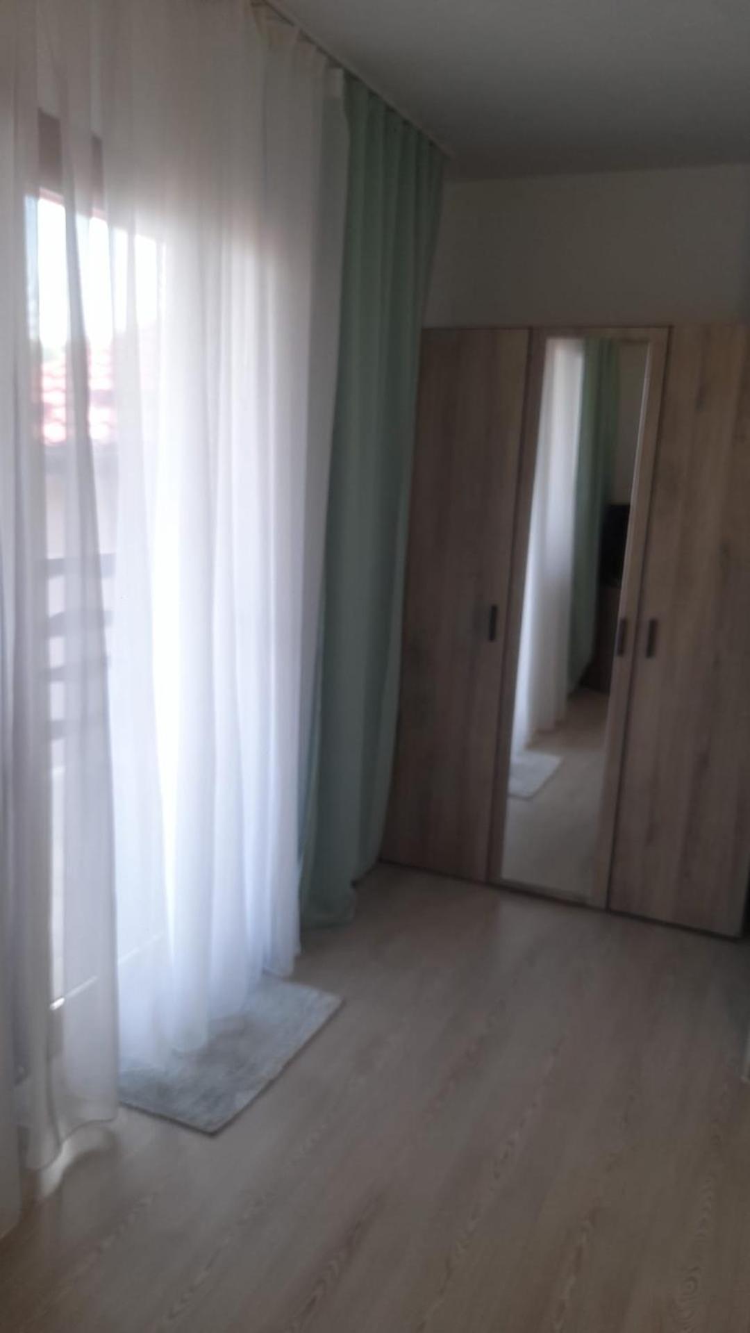 Casa Elena Eselnita Hotel Bagian luar foto